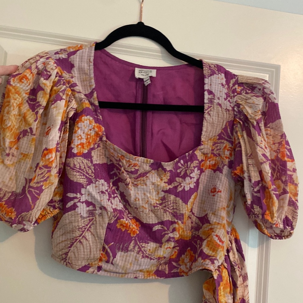 Hemant and Nandita crop top